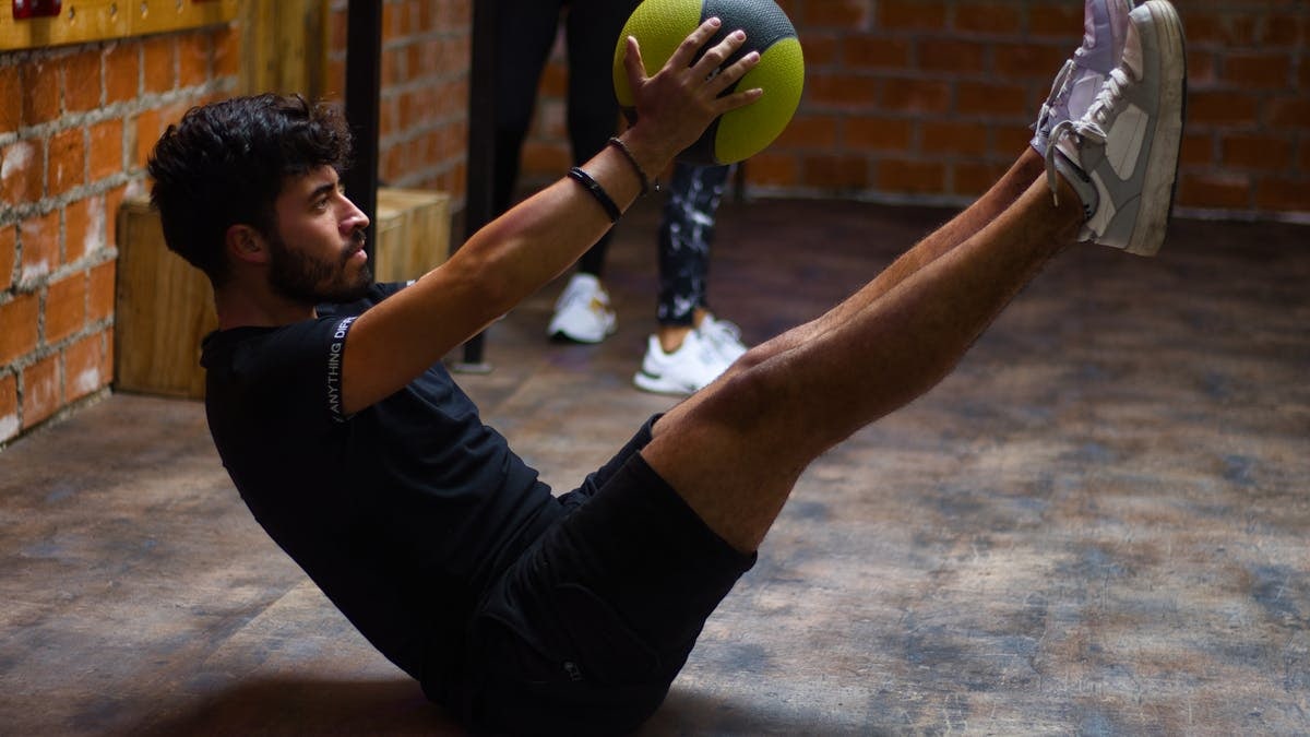 Ejercicios efectivos para mantenerte en forma en casa